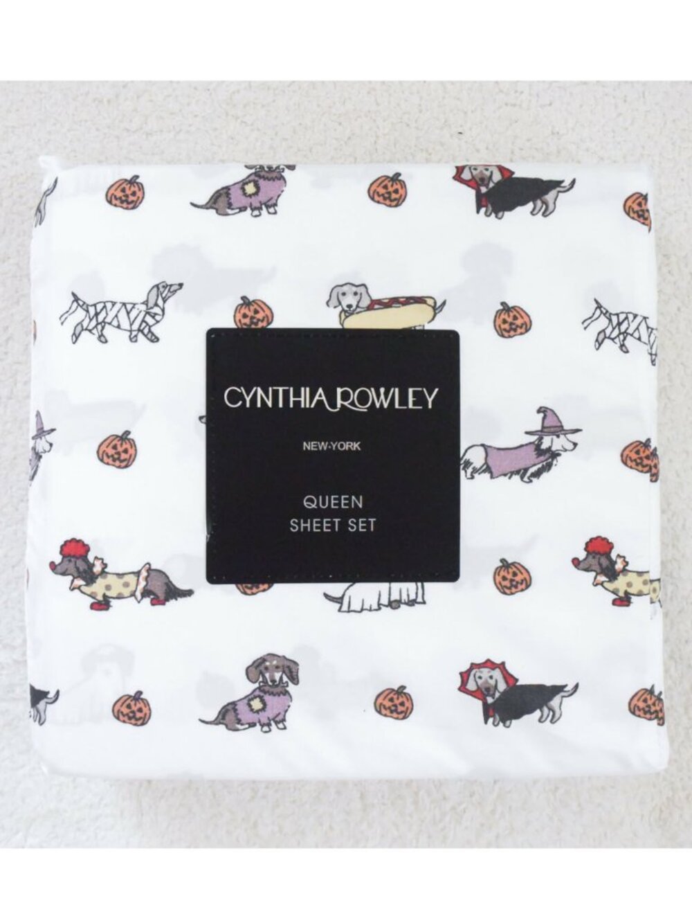 *Cynthia Rowley*  Dachshund Doxin Halloween Costume Sheets Set - QUEEN - NEW!
